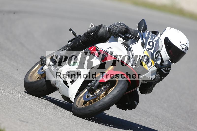 /Archiv-2025/48 25.08.2025 Cornu Master School ADR/blau-bleu/90